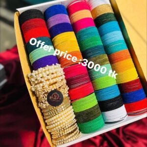 Bridal Multicolor Velvet & Pearl Bangle Box Set